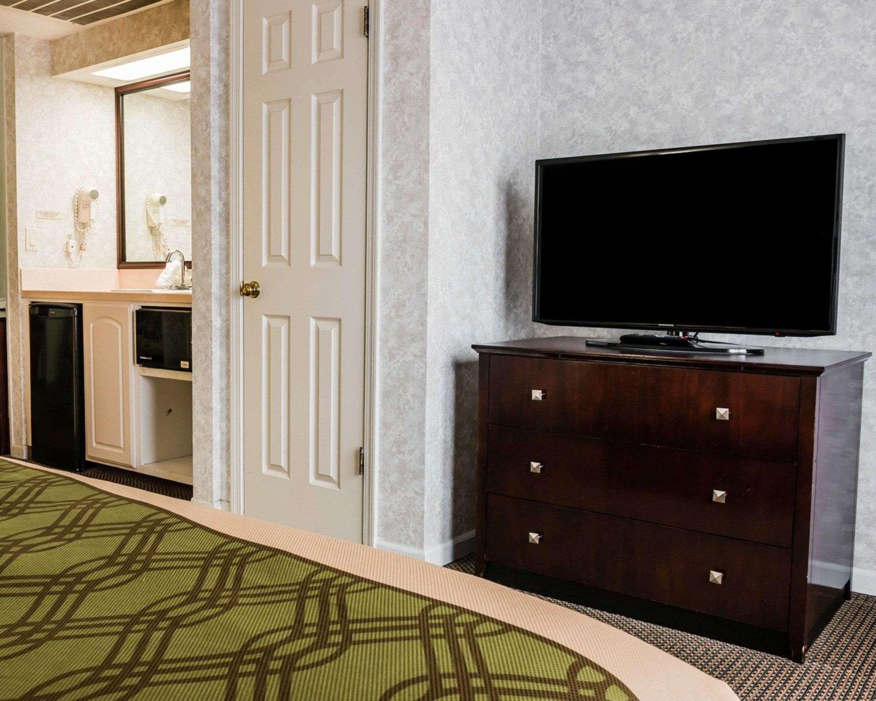 Econo Lodge & Suites Каскейд Экстерьер фото