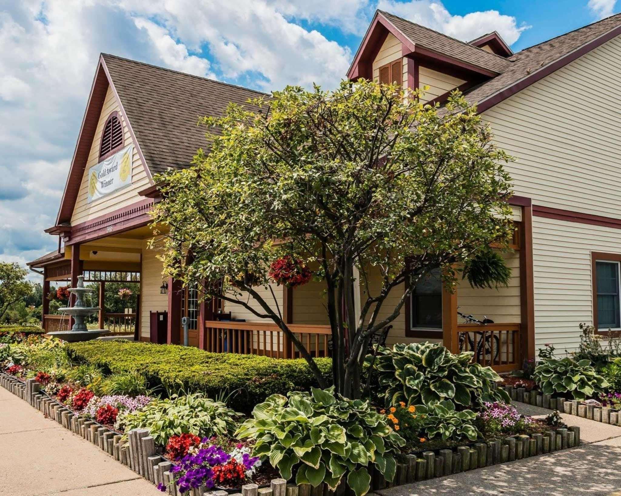 Econo Lodge & Suites Каскейд Экстерьер фото