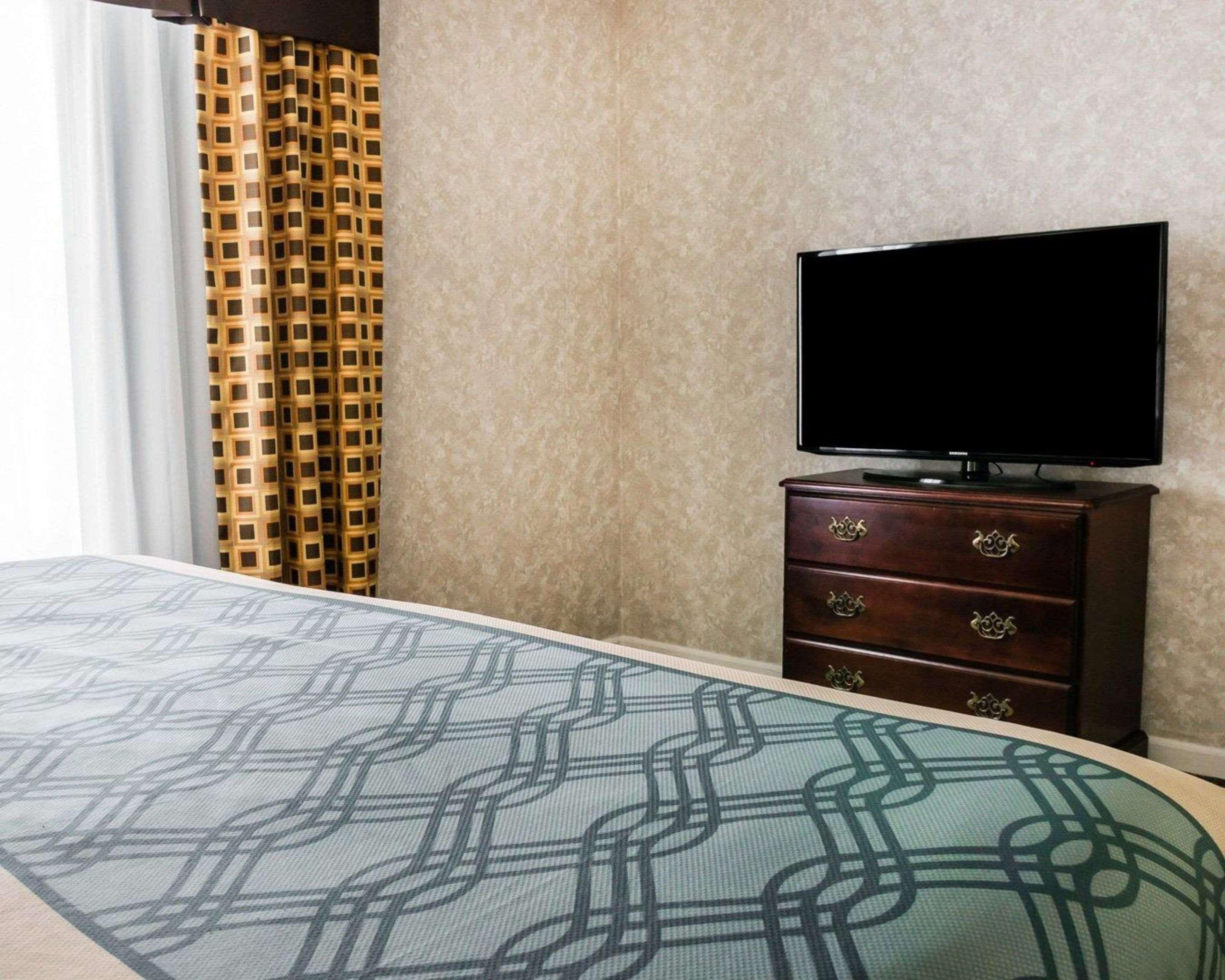 Econo Lodge & Suites Каскейд Экстерьер фото