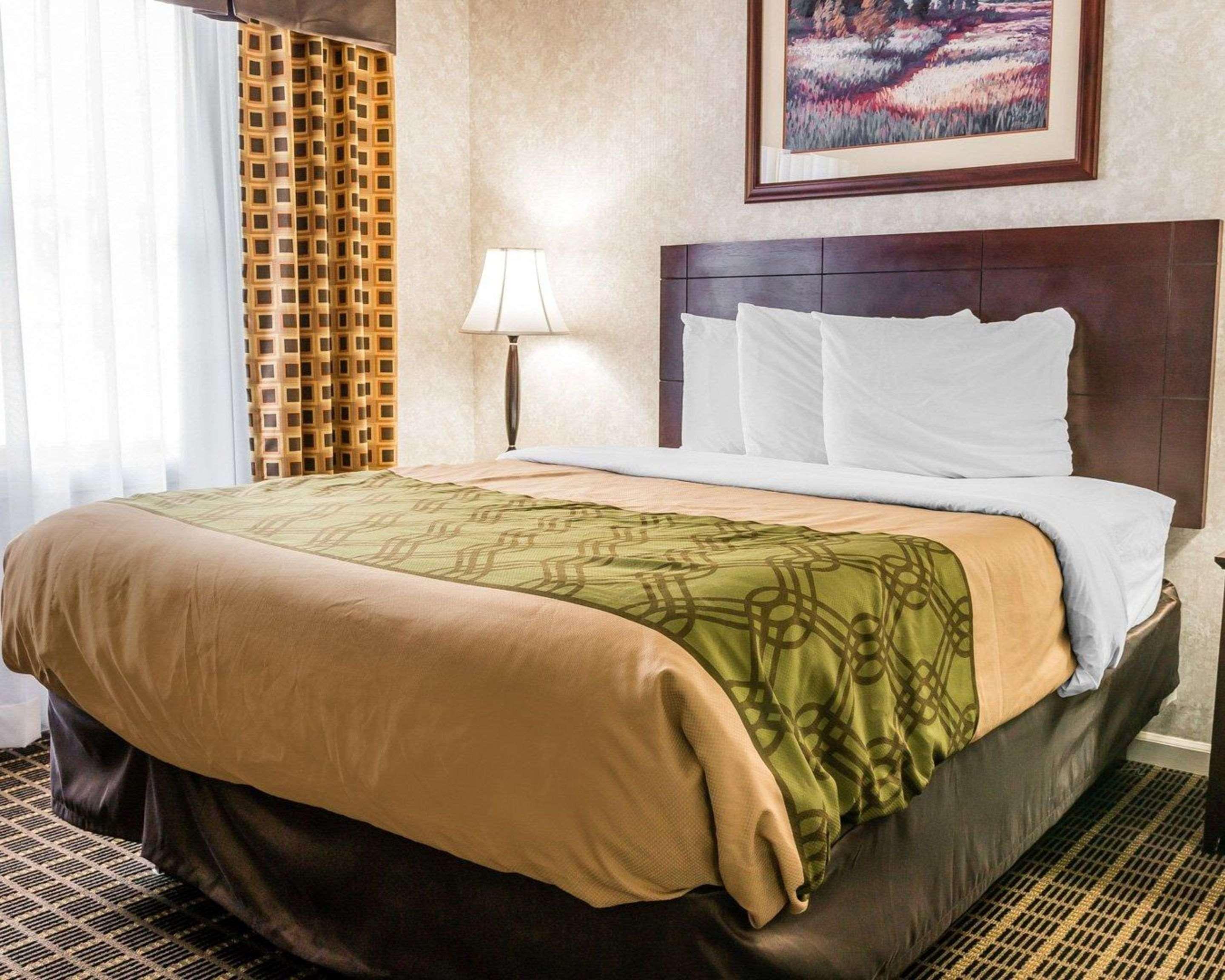 Econo Lodge & Suites Каскейд Экстерьер фото