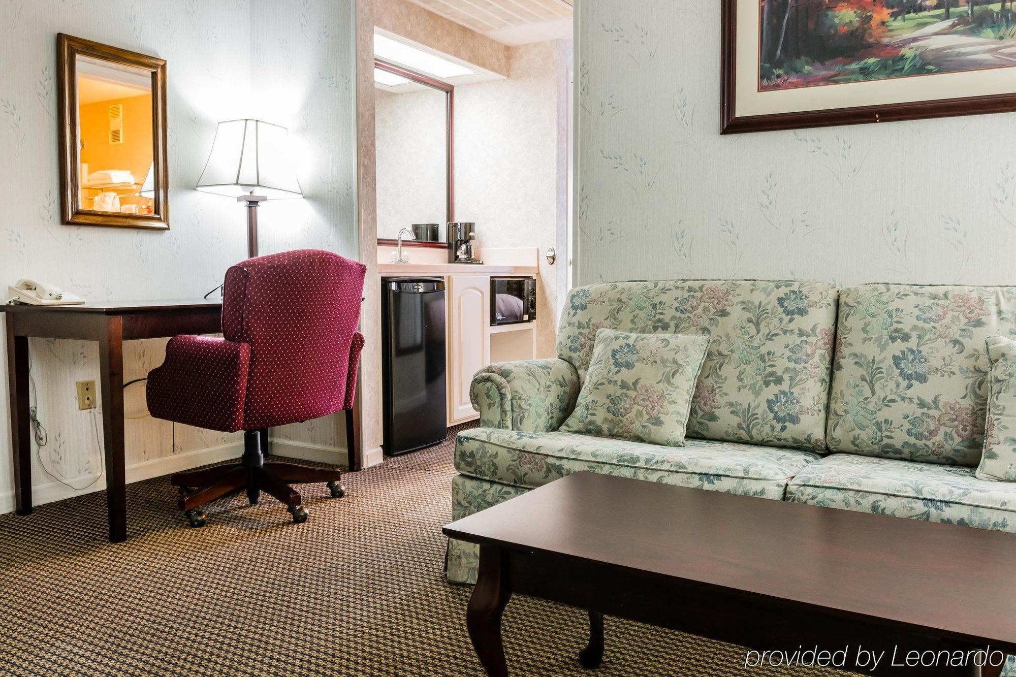 Econo Lodge & Suites Каскейд Экстерьер фото